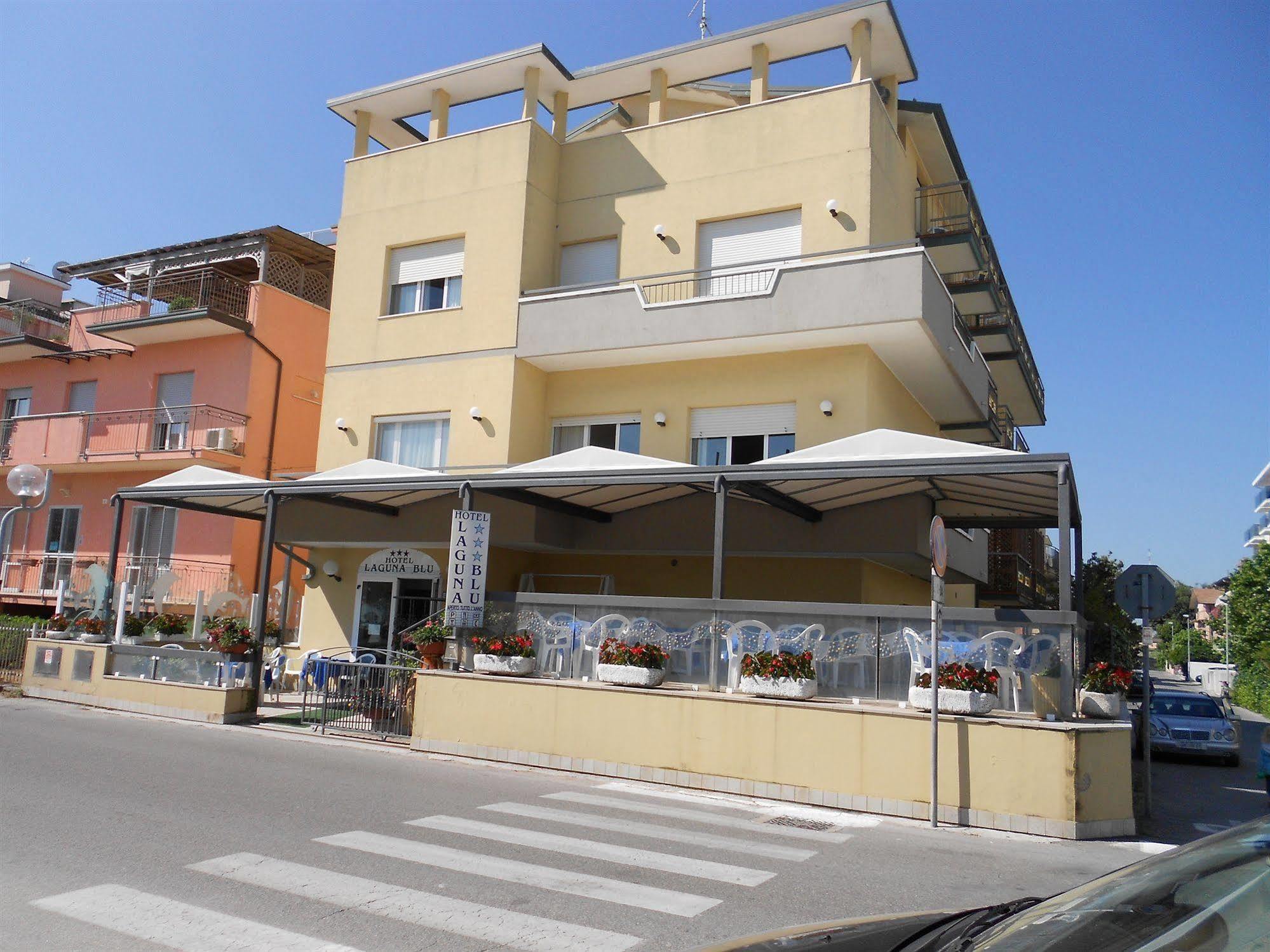 Hotel Laguna Blu Rímini Exterior foto